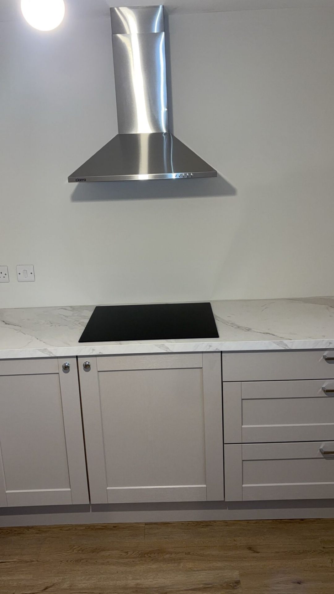 Marble Worktop & Extractor